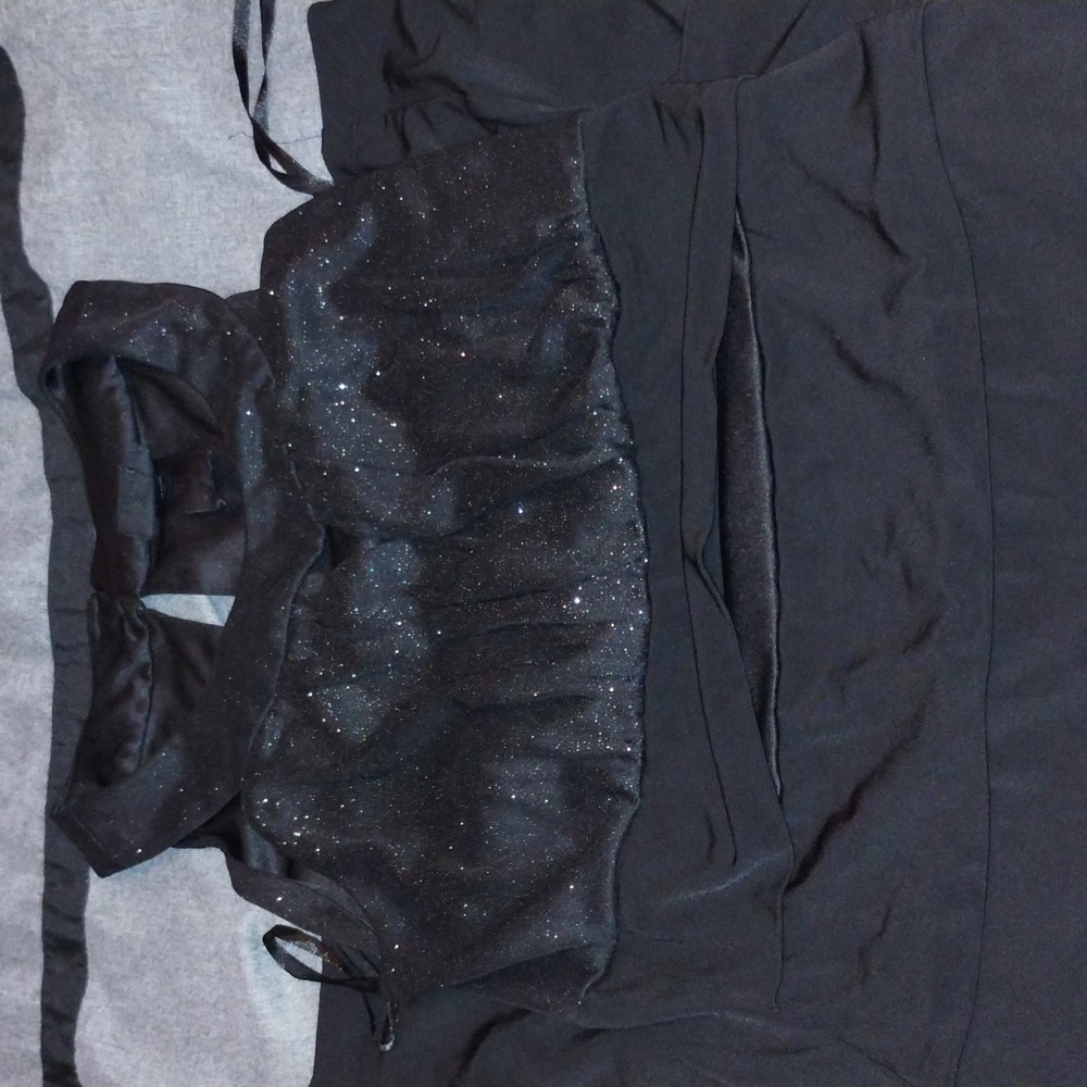 Black sparkle top pleated dress